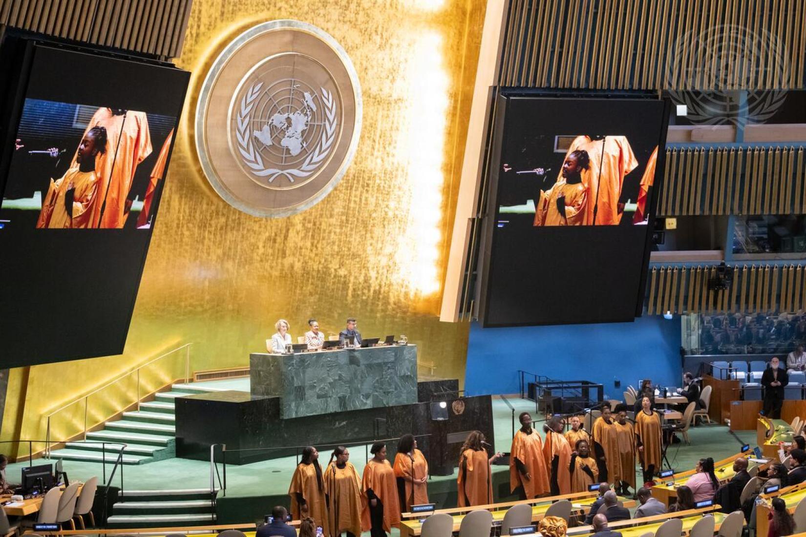 Sing Harlem se apresenta durante a 1ª reunião plenária da quarta sessão do Fórum Permanente sobre Povos de Ascendência Africana (14 a 17 de abril). O fórum é organizado pelo Escritório do Alto Comissariado das Nações Unidas para os Direitos Humanos (OHCHR).
